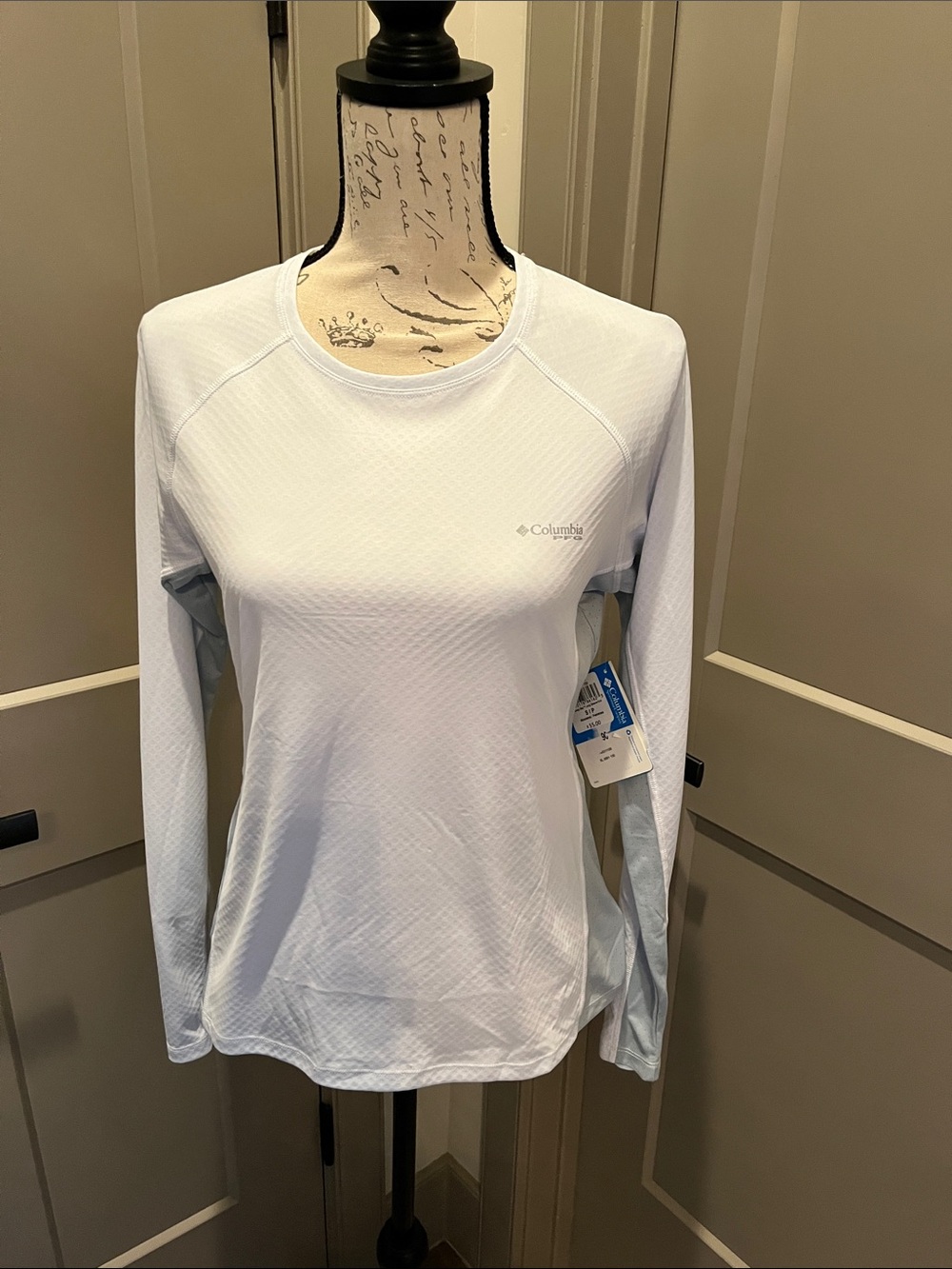 Columbia "Midway Bay" Long Sleeve Performance Tee in White/BLUE-SMALL-NWT